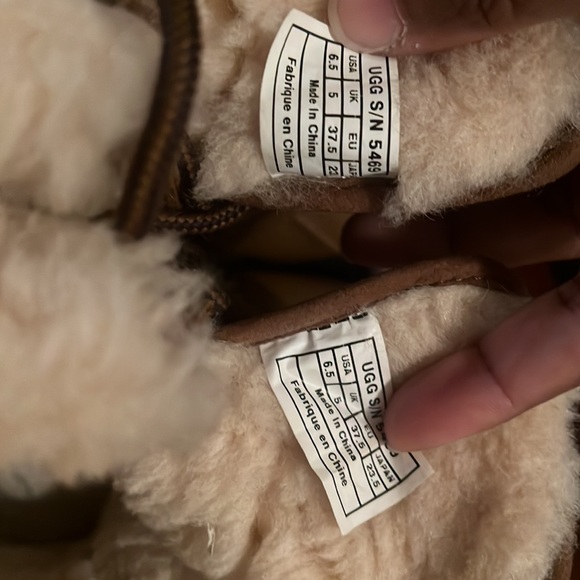 UGGS Adirondack Boot II - Picture 9 of 15